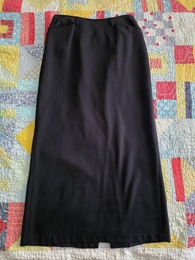Classic Black Pencil Skirt - Women's Tailored Straight Fit